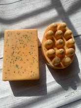 Load image into Gallery viewer, Turmeric Aloe bar
